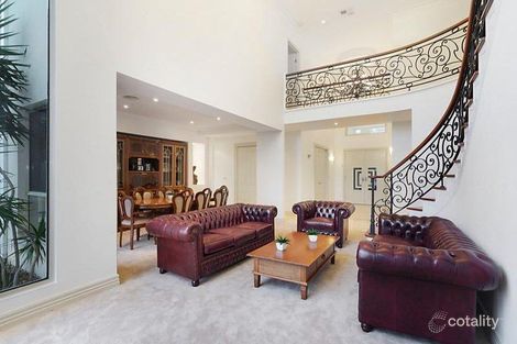 Property photo of 13 Hanson Court Taylors Lakes VIC 3038