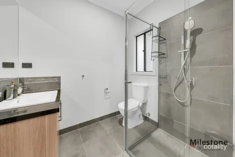 Property photo of 7 Viola Circuit Clyde VIC 3978