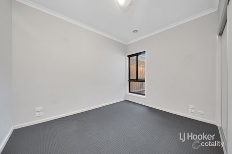 Property photo of 20 Burssi Circuit Doreen VIC 3754