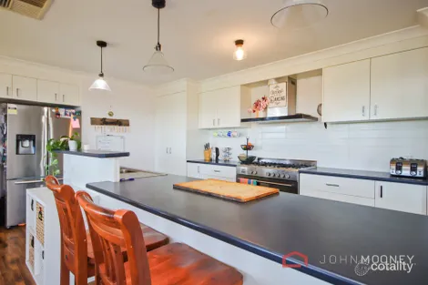 Property photo of 9 Eureka Street Estella NSW 2650
