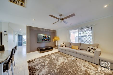 Property photo of 30 Broome Crescent Cranbourne North VIC 3977