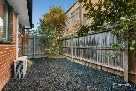 Property photo of 2/31 Shepparson Avenue Carnegie VIC 3163