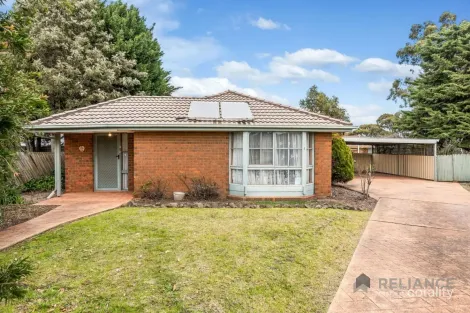 7 Carnarvon Ct, Sunbury, VIC 3429