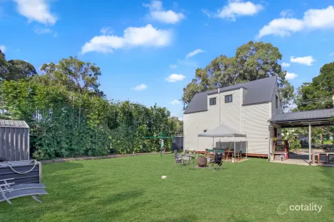 Property photo of 7 Kim Crescent Macleay Island QLD 4184