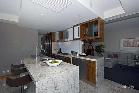 Property photo of 10/168 Oxlade Drive New Farm QLD 4005