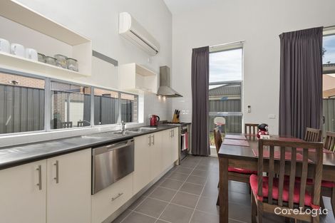 Property photo of 7 Andover Lane Craigieburn VIC 3064