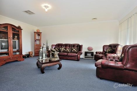 Property photo of 10 Lambourne Place Halls Head WA 6210