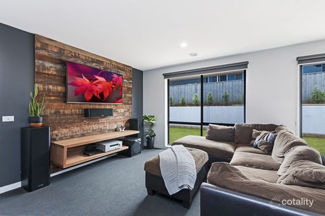 Property photo of 3 Learmonth Close Dennington VIC 3280