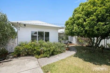 41 Kernot St, South Kingsville, VIC 3015