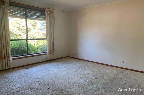 Property photo of 4 Kellaway Crescent Mill Park VIC 3082
