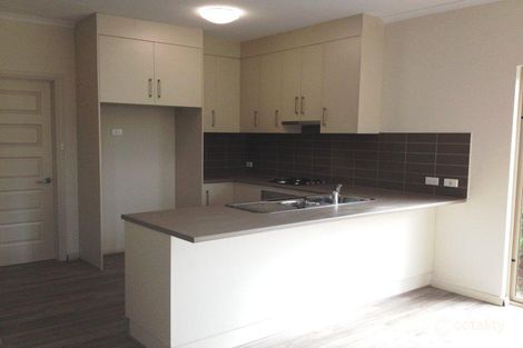 52 Valley Rd, Hope Valley, SA 5090