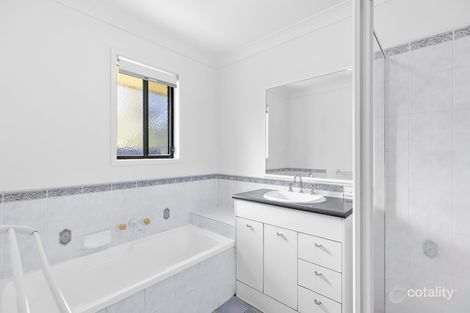 Property photo of 3 Rene Court Wynnum West QLD 4178