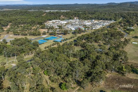 Property photo of 10 Tuckers Road Boyne Island QLD 4680