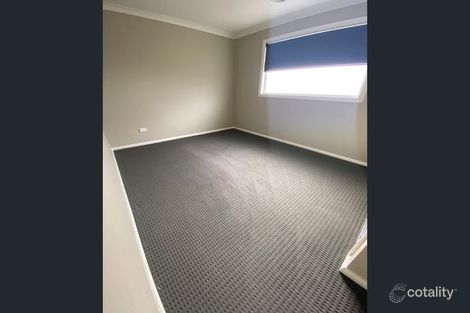 Property photo of 3 Style Way Craigieburn VIC 3064