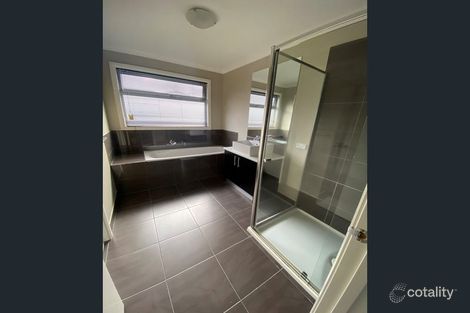 Property photo of 3 Style Way Craigieburn VIC 3064
