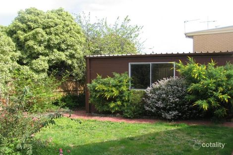 Property photo of 13 Zachary Hicks Crescent Endeavour Hills VIC 3802