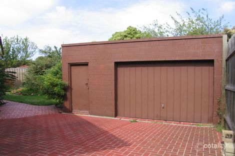 Property photo of 13 Zachary Hicks Crescent Endeavour Hills VIC 3802