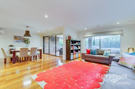 Property photo of 34 Ashbury Grove Hillside VIC 3037