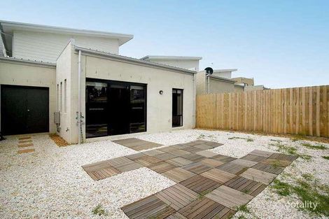 Property photo of 28 Jack Holt Way Mordialloc VIC 3195