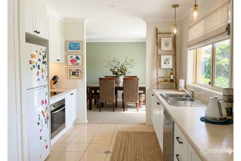 Property photo of 55 Cascade Drive Forest Lake QLD 4078
