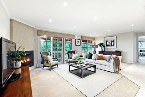 Property photo of 6 Honey Myrtle Rise Eltham North VIC 3095