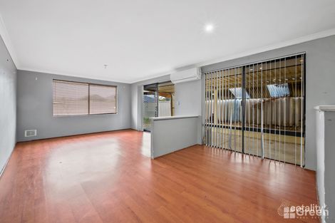 Property photo of 16 Carmana Lane Warnbro WA 6169