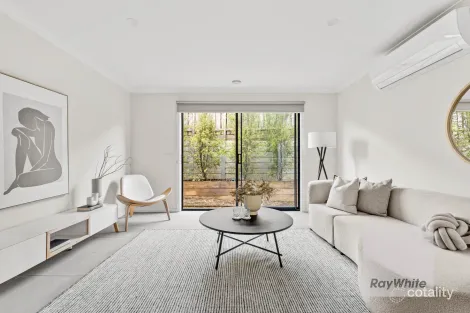 Property photo of 17 Cavender Street Mernda VIC 3754