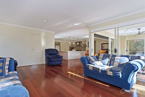 Property photo of 8 Helidon Grove Ormeau QLD 4208