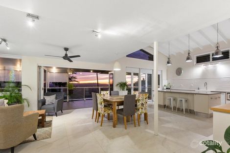 Property photo of 19 Durigan Place Banora Point NSW 2486