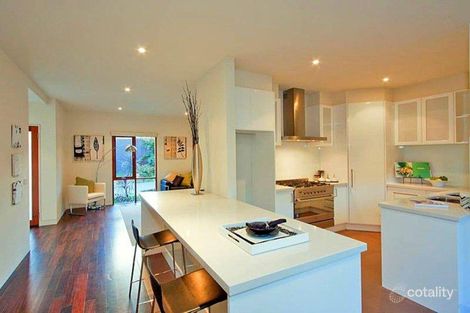 Property photo of 2/515 Main Road Eltham VIC 3095