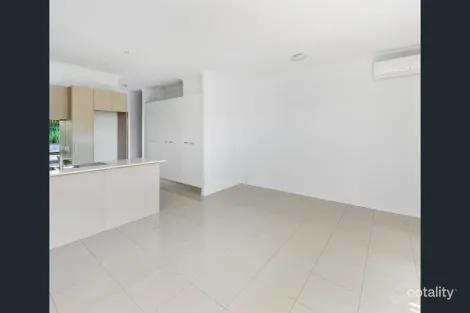 Property photo of 26/430 Pine Ridge Road Coombabah QLD 4216