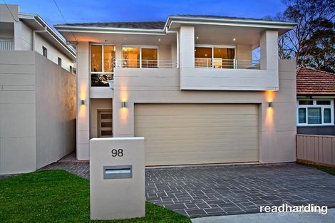 98 Picnic Point Rd, Panania, NSW 2213