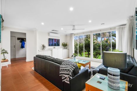 Property photo of 27 Erinka Crescent Patterson Lakes VIC 3197