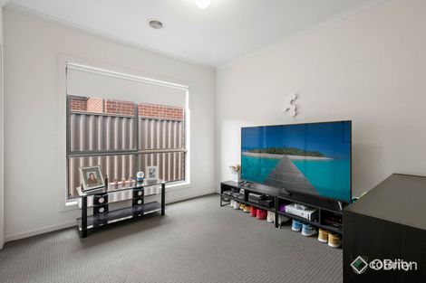 Property photo of 7 Quirk Road Pakenham VIC 3810