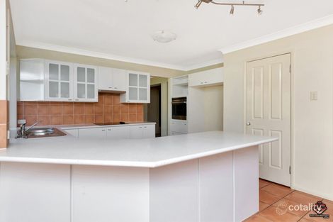 Property photo of 15 Chestnut Place Forest Lake QLD 4078