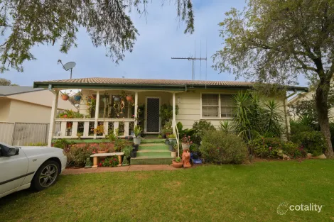 61 Woodward St, Parkes, NSW 2870