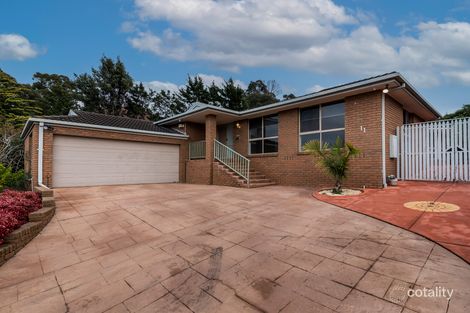 Property photo of 11 Stevens Close Roxburgh Park VIC 3064