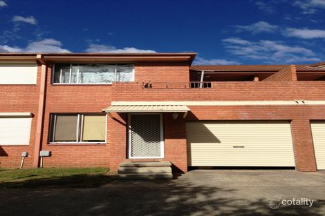 Property photo of 2/14 Bunbury Road Macquarie Fields NSW 2564