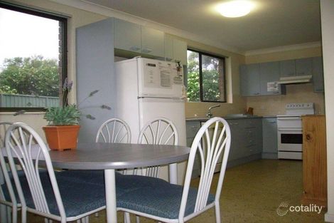 Property photo of 2/5 West Close Hawks Nest NSW 2324