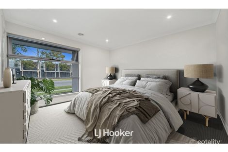 Property photo of 116 Elmslie Drive Cranbourne East VIC 3977