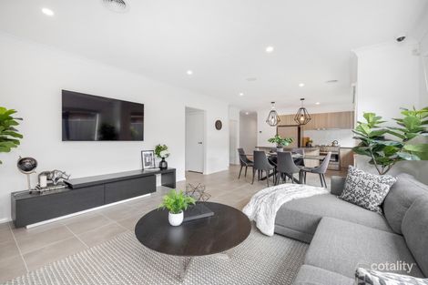 Property photo of 48 Bausch Street Berwick VIC 3806