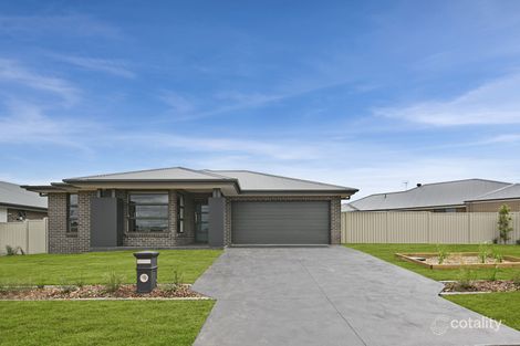 Property photo of 67 Quiberon Way Goulburn NSW 2580