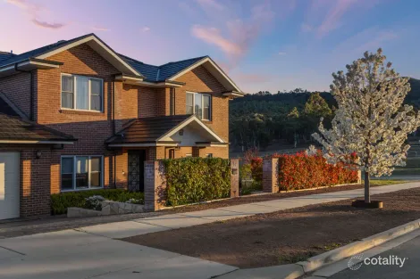 Property photo of 12 Barolits Street Denman Prospect ACT 2611
