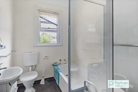 Property photo of 18 Bligh Street North Tamworth NSW 2340
