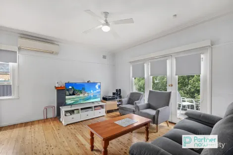Property photo of 18 Bligh Street North Tamworth NSW 2340