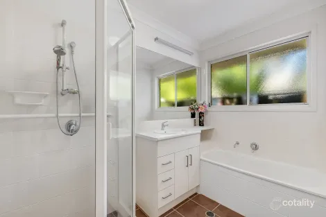 Property photo of 10 Treetop Court Mooloolah Valley QLD 4553