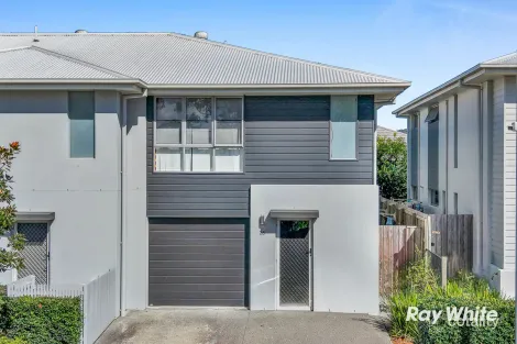 28/1 ISLA ST, PIMPAMA, QLD 4209