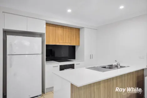 Property photo of 28/1 Isla Street Pimpama QLD 4209