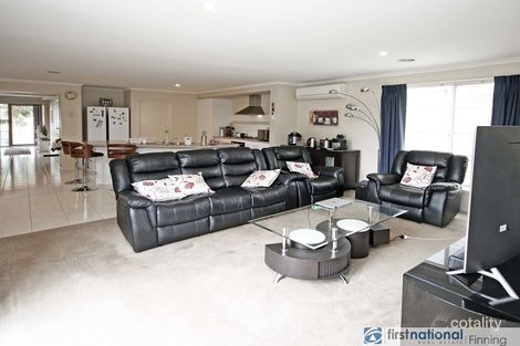 Property photo of 12 Yellowbox Crescent Lyndhurst VIC 3975
