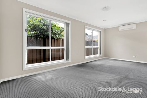 Property photo of 449 Grand Boulevard Craigieburn VIC 3064